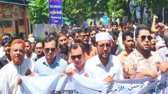 ভারুয়াখালীকে কক্সবাজার সিটি কর্পোরেশনে অন্তর্ভুক্তির দাবিতে গণসমাবেশ ও মানববন্ধন