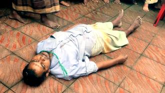 নাইক্ষ্যংছড়ির বাইশারীতে ব্যবসায়ীর ঝুলন্ত লাশ উদ্ধার