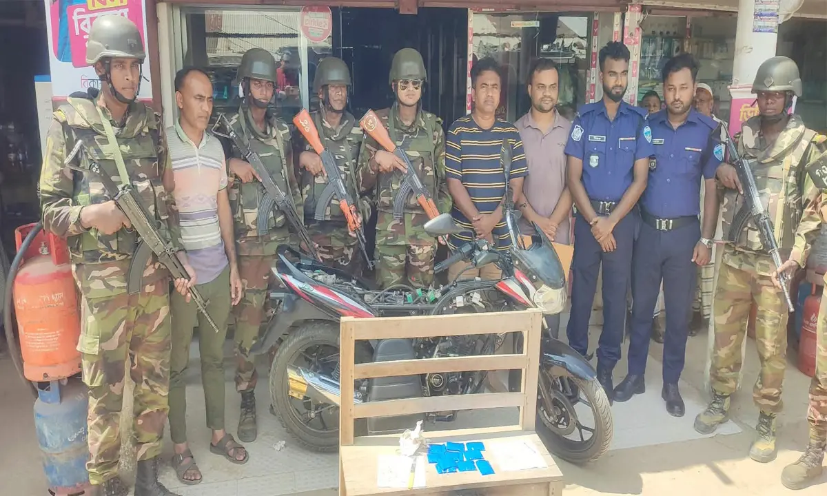 বাইশারীতে সেনবাহিনী ও পুলিশের যৌথ অভিযানে ইয়াবা এবং মটরসাইকেল জব্দ