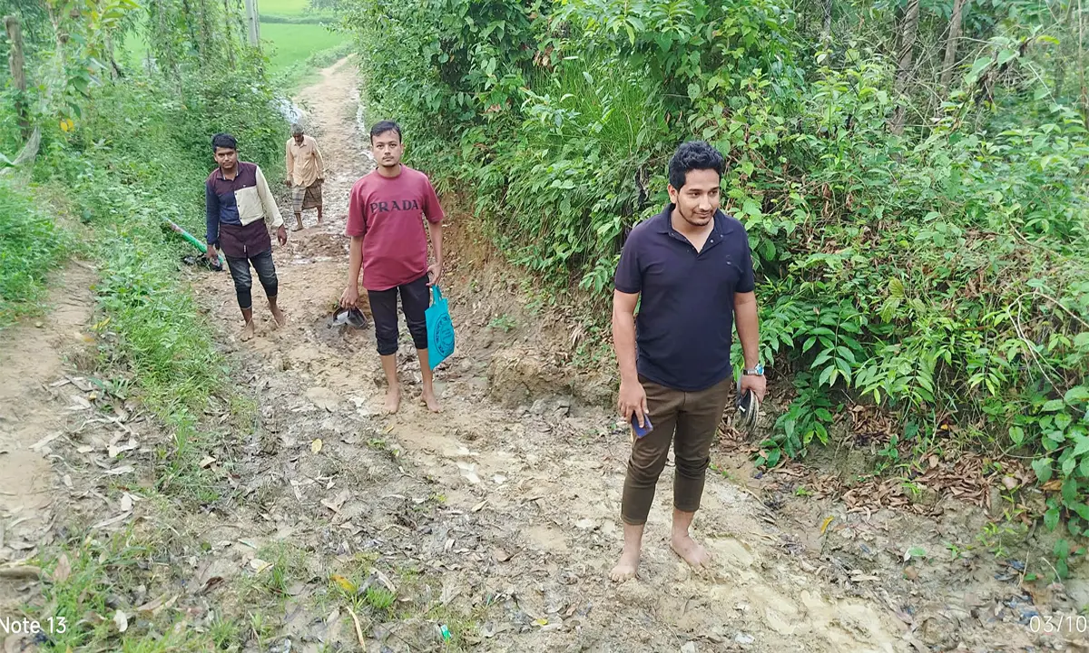 পুটিবিলা আশ্রয়ণ প্রকল্প সড়কে ৩৫ বছরেও সংস্কার নেই