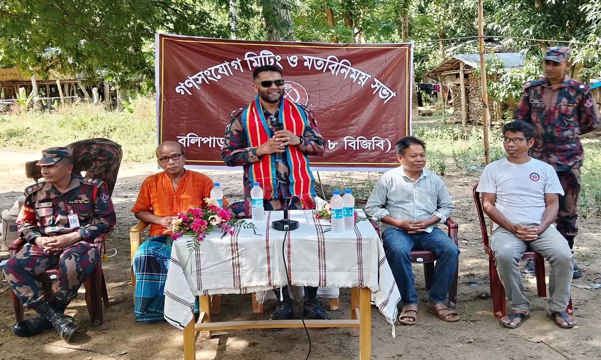 পাহাড়ের মানুষের পাশে থেকে কাজ করছে বিজিবি: লে. কর্নেল ইয়াসির আরাফাত