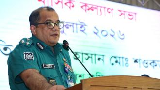 মাদক-কিশোর গ্যাং দমনে কঠোর হওয়ার নির্দেশ সিএমপি কমিশনারের