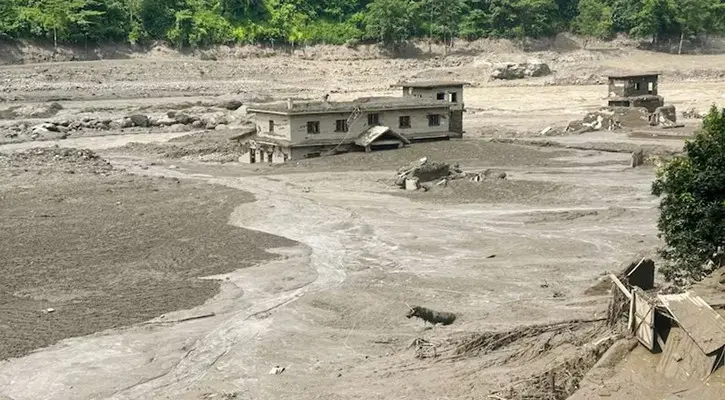 যে কারণে বন্যায় তছনছ নেপাল