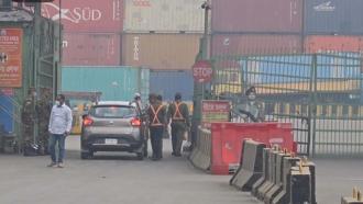 শ্রমিকদের অনির্দিষ্টকালের কর্মবিরতিতে চট্টগ্রাম বন্দরে অচলাবস্থা