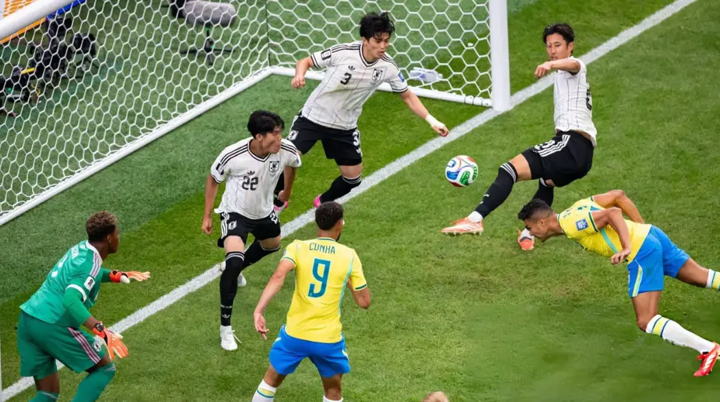 জাপানকে হারিয়ে শেষ ষোলোতে ব্রাজিল