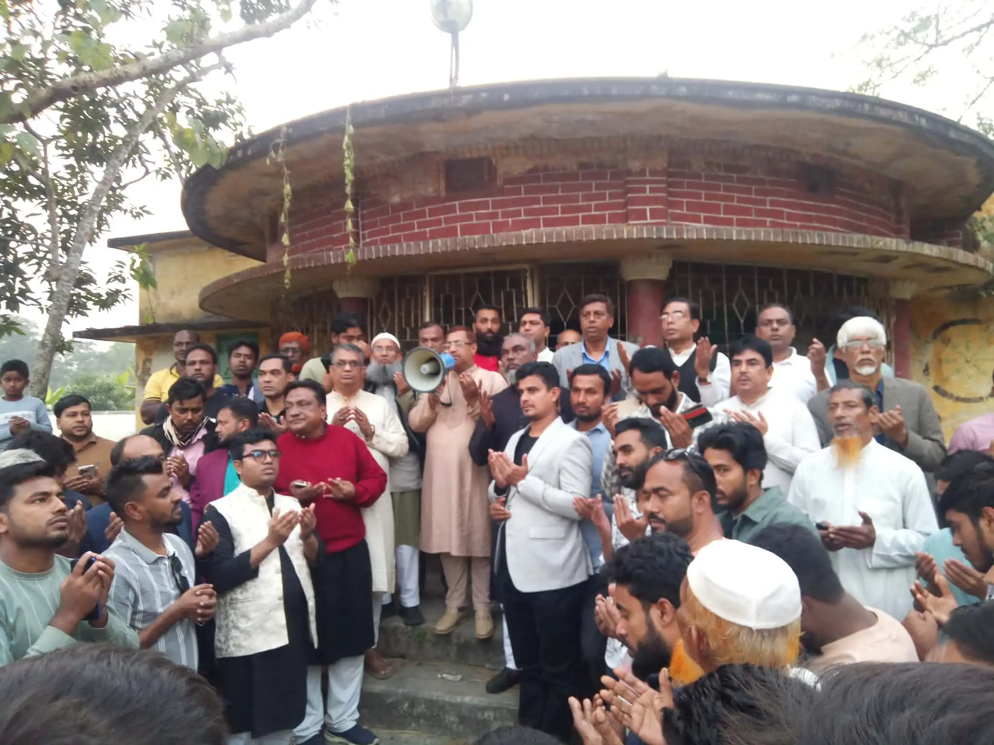 মীরসরাইয়ে খালেদা জিয়ার স্মরণে ৯ ওয়ার্ডে বিএনপির দোয়া মাহফিল
