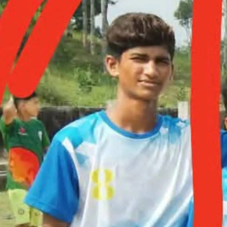রামুতে চলন্ত ট্রাক্টর থেকে পড়ে যুবকের মৃত্যু
