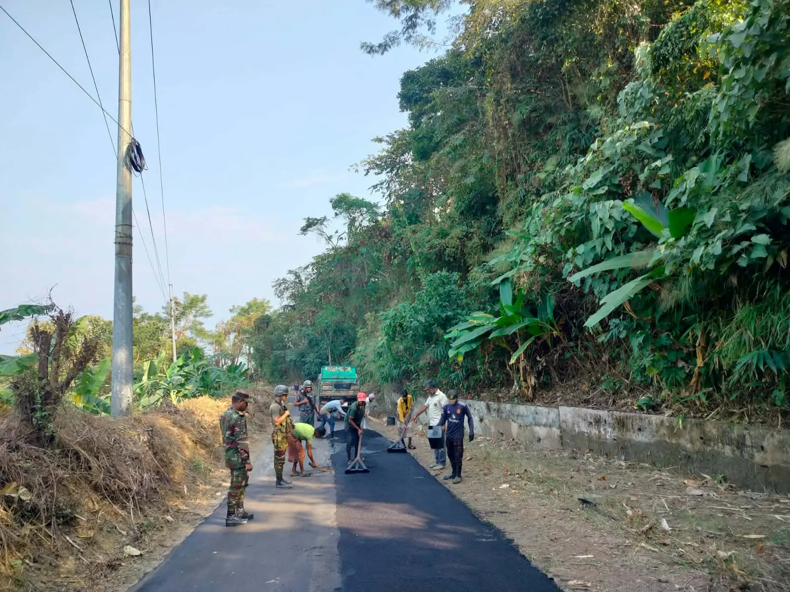 থানচি–চিম্বুক সড়কের রক্ষণাবেক্ষণ কাজ সম্পন্ন, স্বস্তিতে চালক–পর্যটকরা