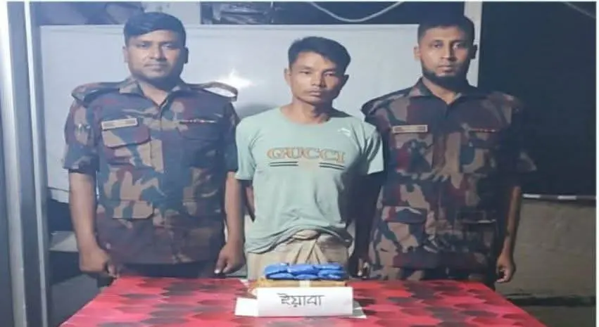 নাইক্ষ‍্যংছড়ির ঘুমধুম থেকে বিপুল ইয়াবাসহ যুবক আটক