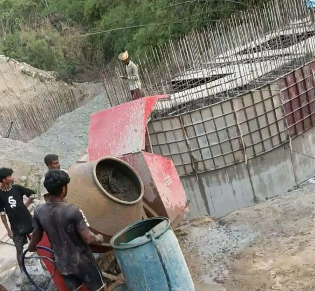 নাইক্ষ্যংছড়িতে কোটি টাকার ব্রিজ নির্মান কাজে ওয়ার্ক এসিস্ট্যান্ট থাকে না সিমেন্ট,বালু,কংক্রিট ব্যবহারে গুরুতর অনিয়মের অভিযোগ