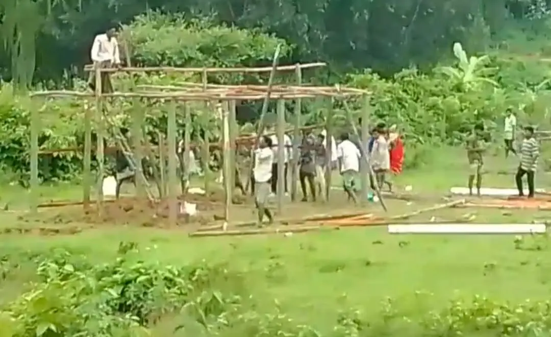 লামায় প্রবাসীর জমি দখলের চেষ্টা, পুলিশি তৎপরতায় পরিস্থিতি নিয়ন্ত্রণে