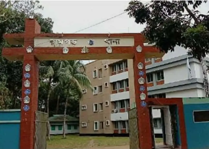 সংবাদ সংগ্রহে সাংবাদিককে হেনস্তার অভিযোগ, অভিযুক্ত রামগড় থানার এসআই আনসার আলী