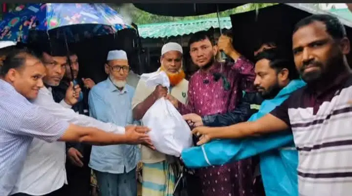 ‎রামুর গর্জনিয়ায় নদীভাঙন এলাকা পরিদর্শন ও ক্ষতিগ্রস্তদের মাঝে ত্রাণ বিতরণ