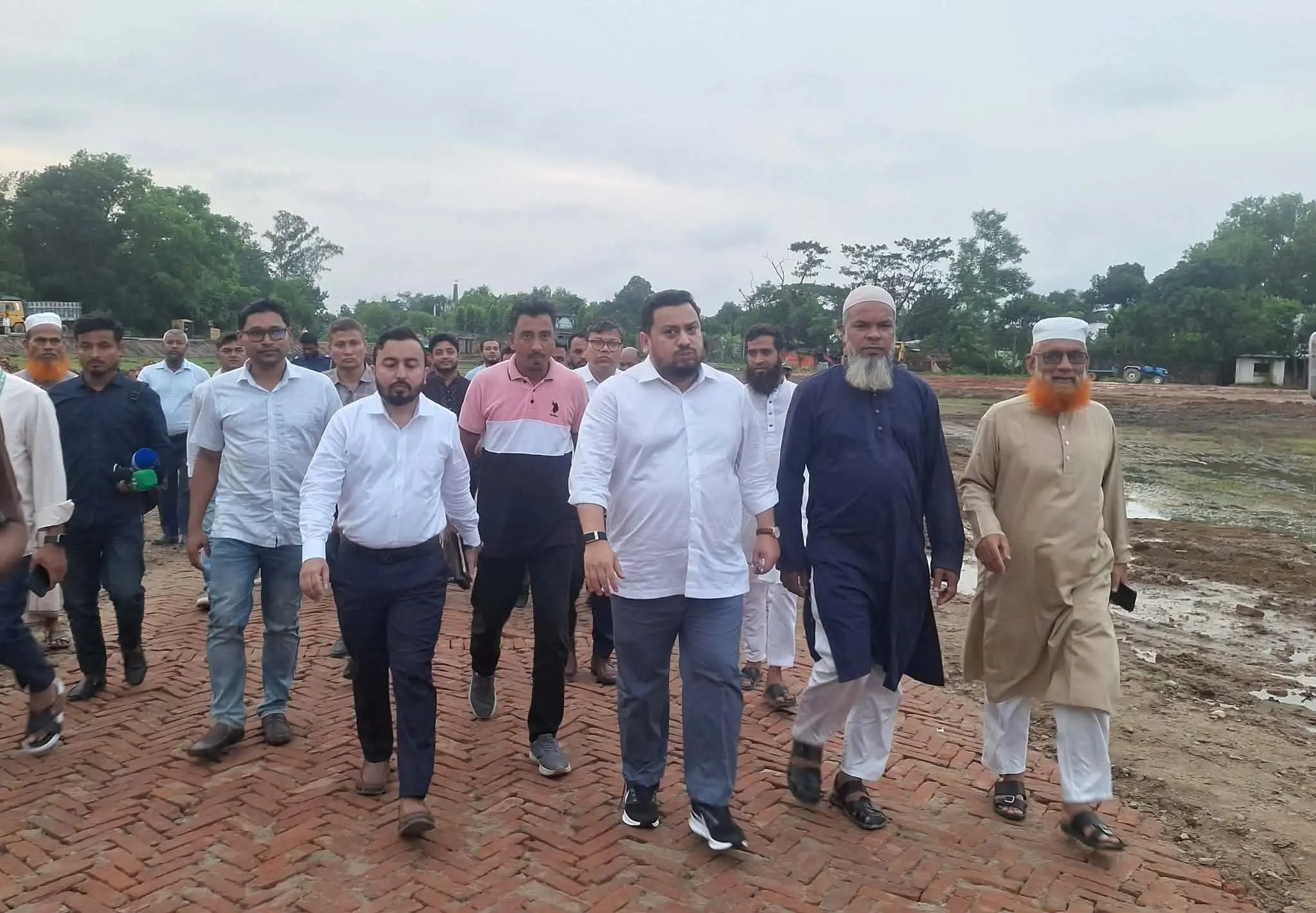 ফটিকছড়িতে প্রধানমন্ত্রীর সফরের প্রস্তুতি খতিয়ে দেখলেন প্রতিমন্ত্রী
