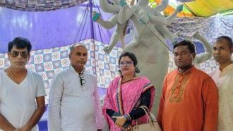 বাঁশখালীতে পূজা মণ্ডপের প্রস্তুতি পরিদর্শন করলেন পূজা কমিটির নেতারা