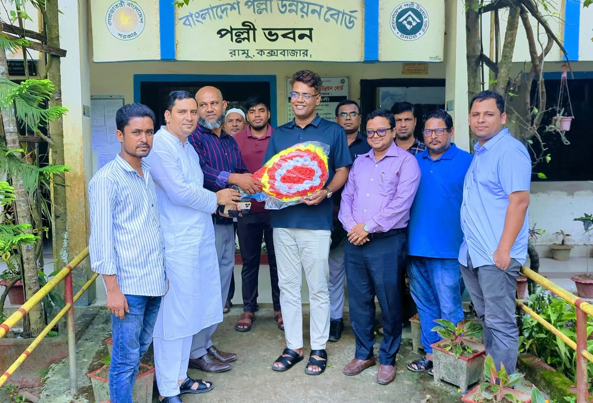 রামু উপজেলা বিআরডিবি অফিস পরিদর্শন করেন ইউএনও মোঃ জিল্লুর রহমান