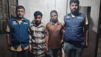 রামুর ঈদগড়ে পুলিশের অভিযানে জোড়া খুনের পলাতক আসামিসহ আটক ২
