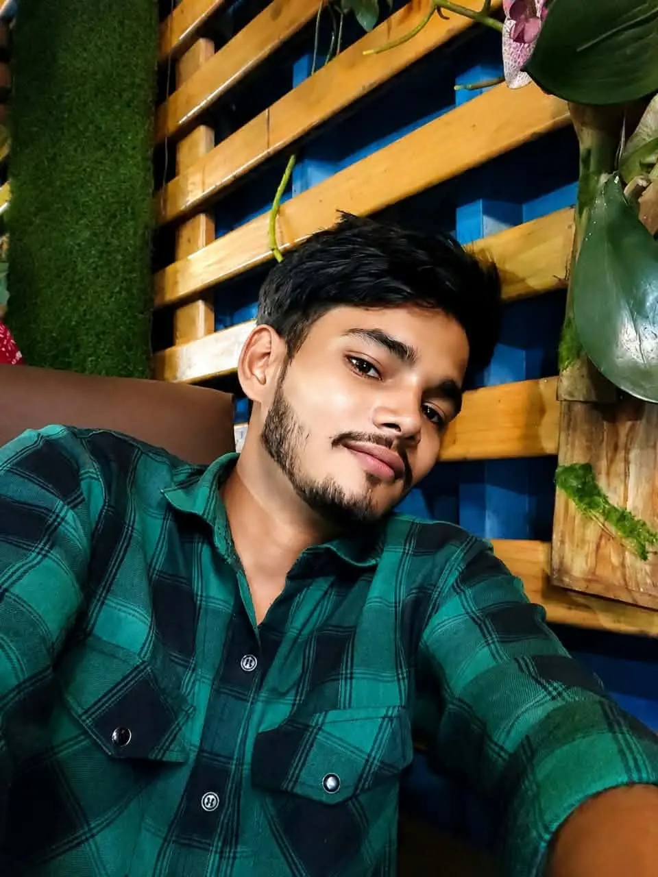 আনোয়ারায় নারী ‘স্প্রে পার্টি’র কবলে যুবক, ১ লাখ ২৭ হাজার টাকা নিয়ে লাপাত্তা