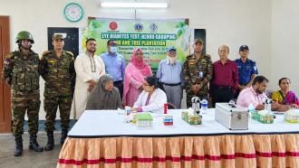 রোয়াংছড়িতে সেনাবাহিনীর উদ্যোগে বিনামূল্যে চক্ষু চিকিৎসা ক্যাম্প