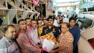 চকরিয়ায় শারদীয় দুর্গোৎসবের পূজামণ্ডপ পরিদর্শনে এসআরবি-১৫