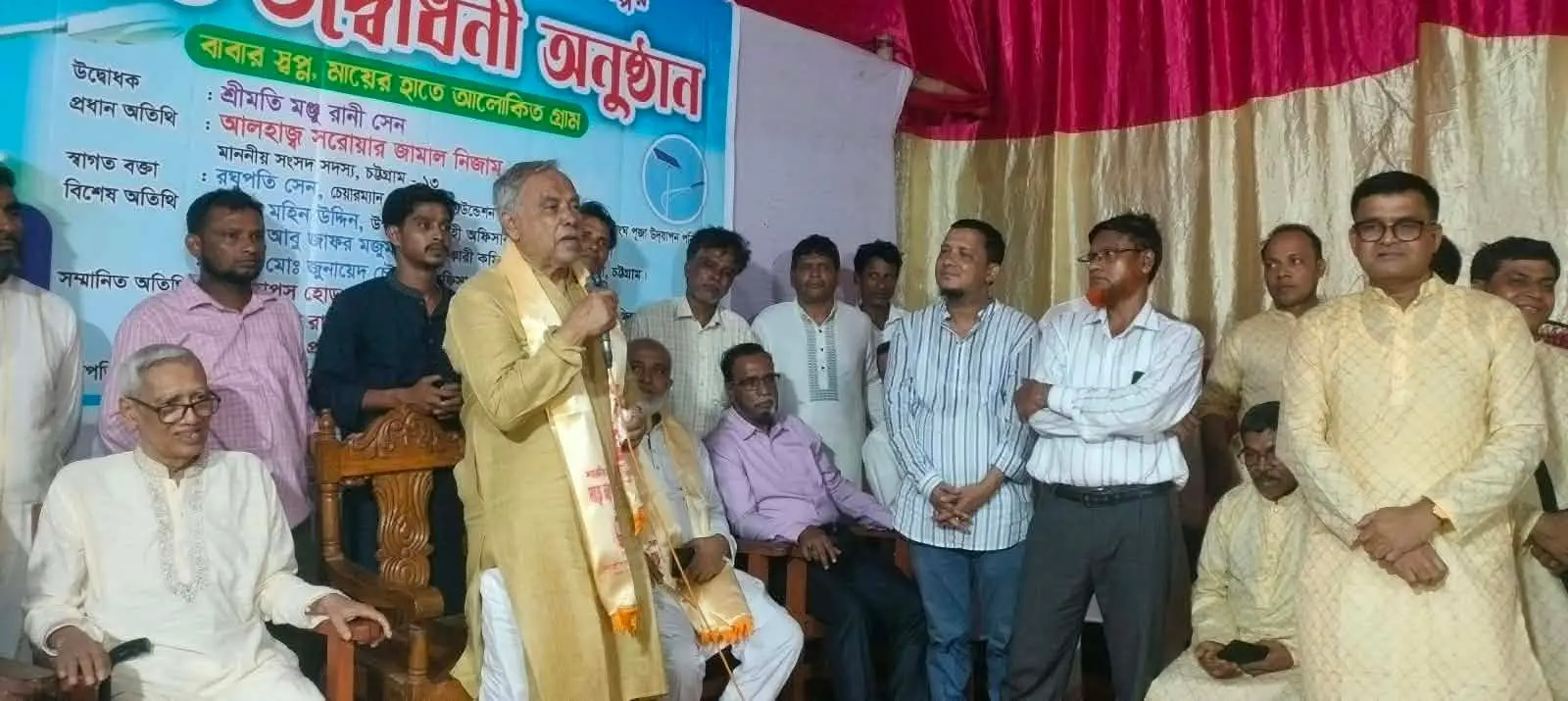 আনোয়ারায় আলোকায়ন প্রকল্পের উদ্বোধনী অনুষ্ঠানে এমপি নিজাম ‘মানবিক কাজে বিত্তবানদের এগিয়ে আসতে হবে’