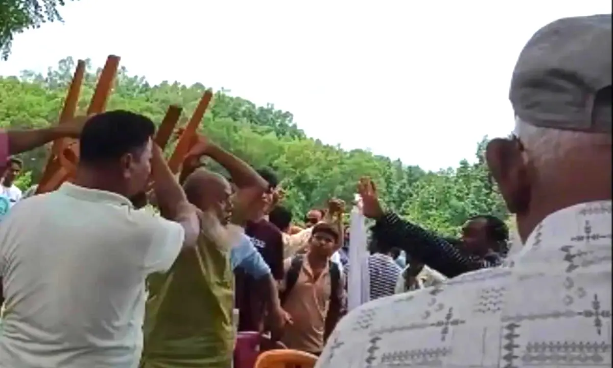 লামায় জমি বিরোধে বৈঠক, সমঝোতায় কোয়ান্টাম ও গফুর ম্যানেজার