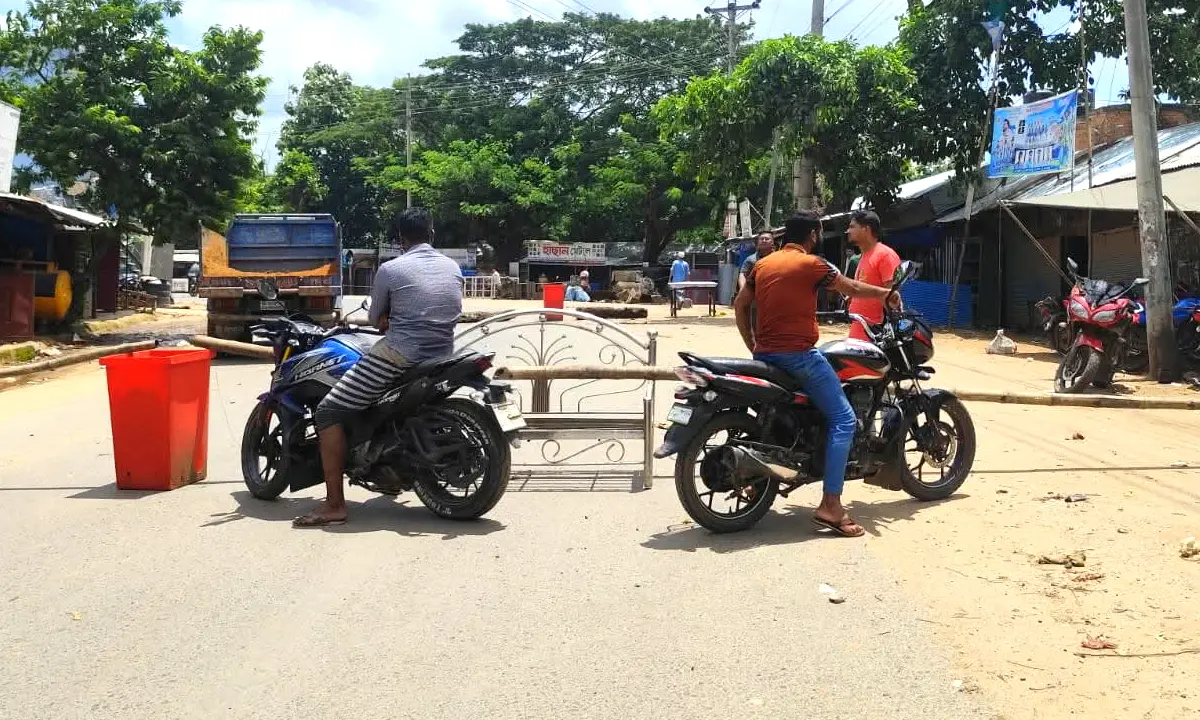 যৌক্তিক স্থানে সদর দপ্তরের দাবিতে ফটিকছড়ি উত্তরে চলছে হরতাল