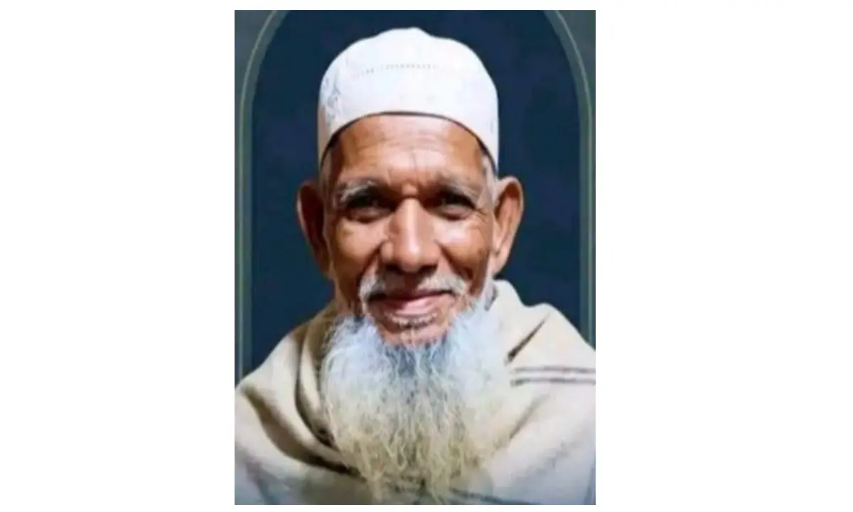 লোহাগাড়ায় মাহিন্দ্রা ট্রাক্টরের ধাক্কায় বৃদ্ধ নিহত