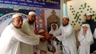 বাঁশখালীতে ১১ মাসে হাফেজ হলেন ৯ বছর বয়সী শিশু সোহাইব, সংবর্ধনা