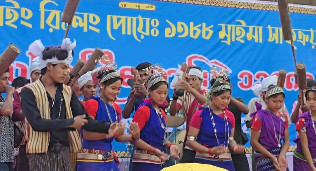 নাইক্ষ্যংছড়িতে জলকেলি উৎসব