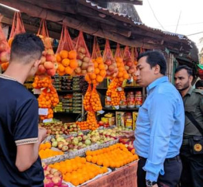 মহেশখালীতে দ্রব্যমুল্যে নিয়ন্ত্রণে ভ্রাম্যমাণ আদালতের অভিযানে ৪ ব্যবসায়ীকে  ১০ হাজার টাকা জরিমানা