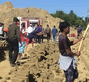 নাইক্ষ্যংছড়িতে অবৈধ ইটভাটাই প্রশাসনের অভিযানে ধ্বংস