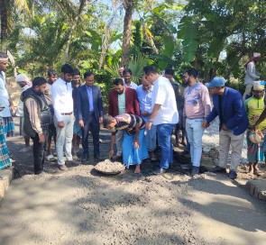 সন্দ্বীপ পৌরসভায় মৌলভী শামসুল হুদা সড়ক পাকাকরণ কাজ:(ইউএনও)  উদ্বোধন