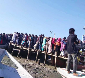 যাত্রী দুর্ভোগের আরেক নাম মহেশখালী জেটিঘাট, হয়রানির শেষ নেই