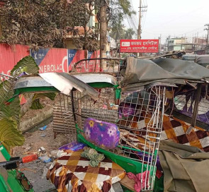 বেপরোয়া গতির বাসের ধাক্কায় প্রাণ গেলো সিএনজির ২ যাত্রীর,গুরুতর আহত ২