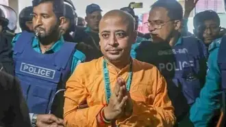 দুই মামলায় চিন্ময় কৃষ্ণ দাসের জামিন