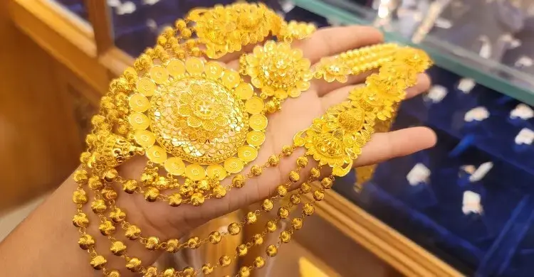 এক মাসের সর্বনিম্নে সোনার দাম, ভরি কত টাকা?