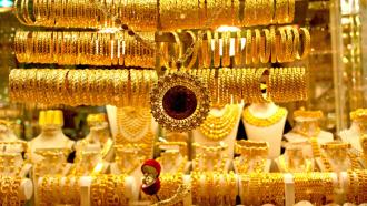সোনার দাম আরও কমলো