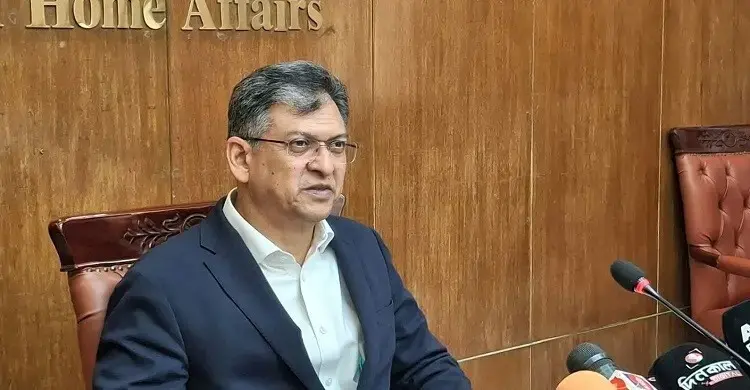 শেখ হাসিনার ফেরার গুঞ্জন: প্রত্যর্পণ চুক্তি অনুযায়ী ফেরত চেয়েছি, অস্থিরতা সৃষ্টির সুযোগ দেবো না