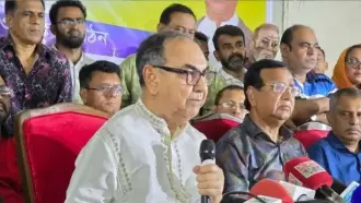 মির্জা আব্বাস: টাকার লোভে আওয়ামী লীগ নেতাদের আশ্রয় দিচ্ছে বিএনপির কিছু লোক