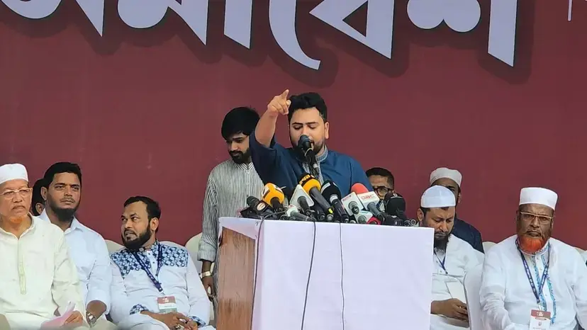 আজকে যত বাধা-বিপত্তি আসুক, আমাদের লং মার্চ চট্টগ্রাম পৌঁছাবেই: নাহিদ ইসলাম