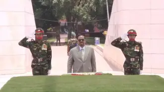 জিয়াউর রহমান ও খালেদা জিয়ার কবরে ভারপ্রাপ্ত রাষ্ট্রপতির শ্রদ্ধা