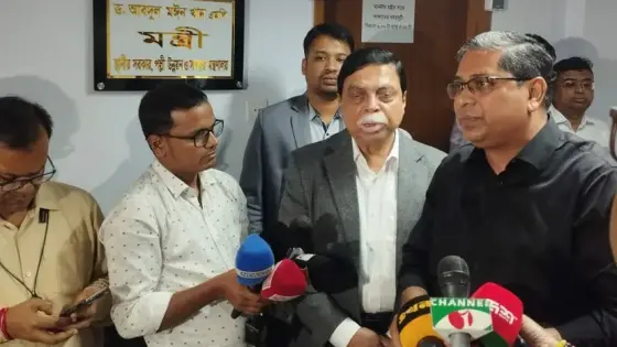 সেপ্টেম্বর থেকে ২ লাখ শ্রমিক নেওয়া শুরু করবে মালয়েশিয়া: স্থানীয় সরকার প্রতিমন্ত্রী