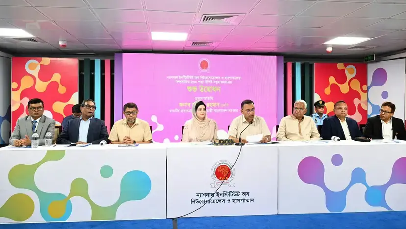 নিরাপত্তাহীনতা থাকলে চিকিৎসকদের বিদেশমুখিতা বন্ধ হবে না : প্রধানমন্ত্রী