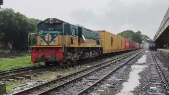 ইঞ্জিন সংকটে চট্টগ্রামের পণ্যবাহী ট্রেন, রাজস্ব হারাচ্ছে রেলওয়ে